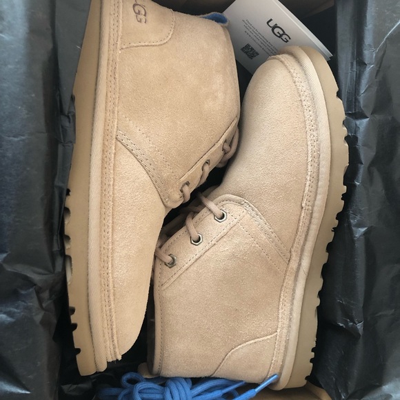 UGG Australia Neumel Chukka suede leather fur Beige Blue Boot. Size: 7, 8, 9 - Picture 4 of 14